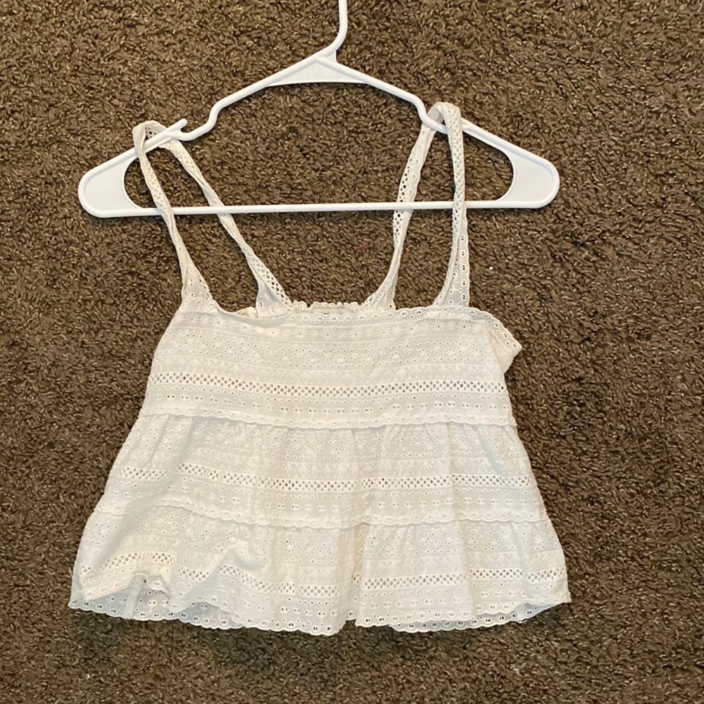 Super cute forever 21 white tank